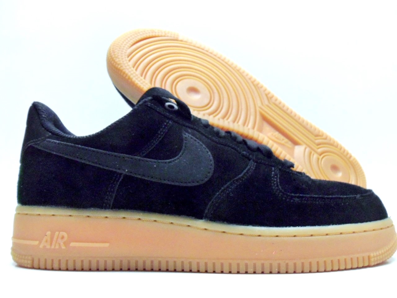 NIKE AIR FORCE 1 '07 SE BLACK/GUM MED BROWN SIZE WOMEN'S 10 Price reduction NIKE AIR FORCE 1 '07 SE BLACK/GUM MED BROWN SIZE WOMEN'S 10 Price reduction