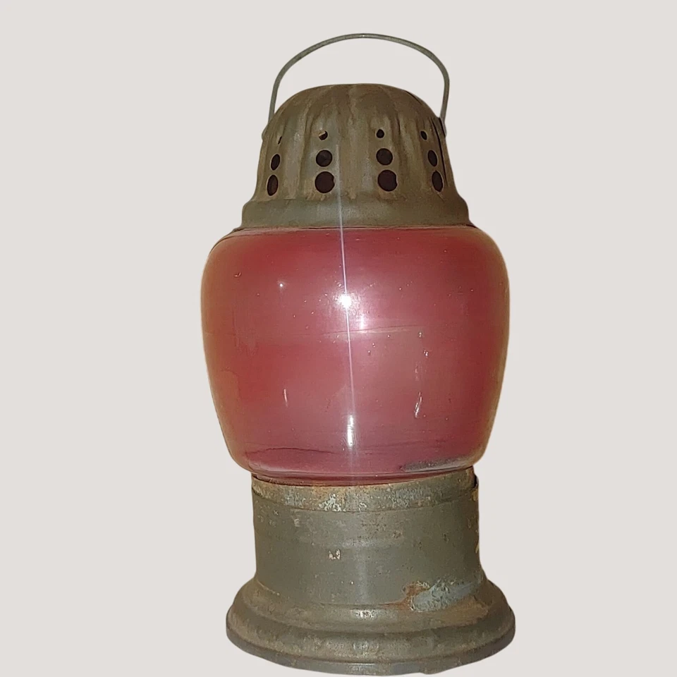 Antique Ice Skating Handheld Red Glass Metal Lantern Lamp Rustic Patina Small Foto 4 de 4