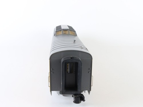 MTH O Union Pacific UP 7006 Illuminated Vista Dome Passenger Car 3 Rail - Picture 6 of 6