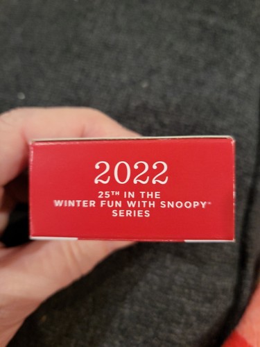 2022 Hallmark WINTER FUN WITH SNOOPY #25 in the series MINIATURE Ornament New - Picture 3 of 3