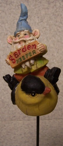 Garden Accent Garden Keeper Gnome NEW freestanding or mount on a stake - 第 1/4 張圖片