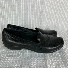 Dansko 40 Loafer Shoes Womens 9.5-10 Olivia Black Leather Slip On Wedge Embossed