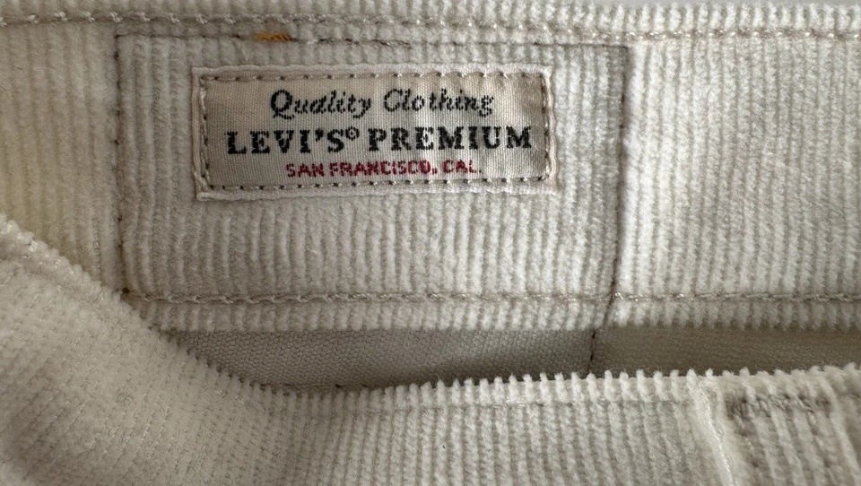 PANTALONES DE PANA RECTOS DE TIRO ULTRA ALTO LEVI'S WEDGIE 26 MARFIL Foto 4 de 4