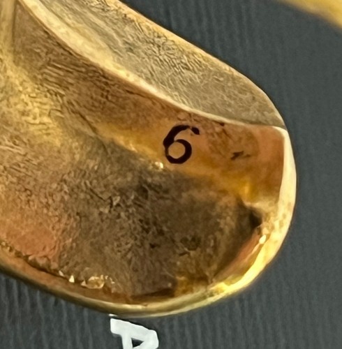 NIB Saint Laurent YSL Curve Sculptured Hammered Gold Tone Brass Ring Sz 6 $595 - Picture 11 of 13