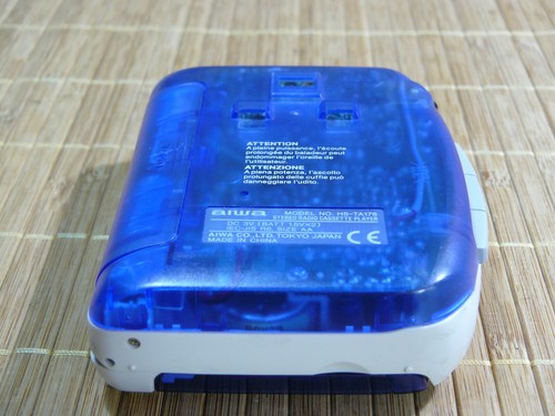 RARE AIWA HS-TA176 TRANSPARENT VINTAGE WALKMAN. WITH TRANSPARENT HEADPHONES. - Imagen 7 de 9
