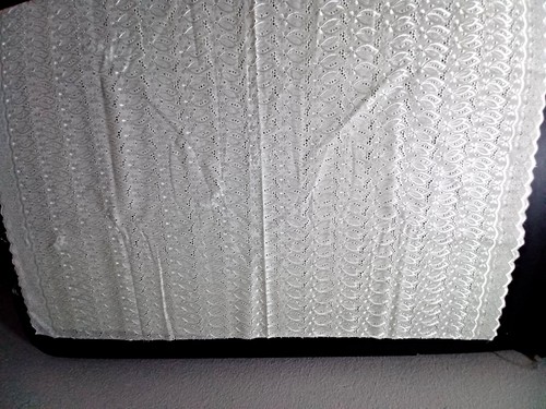 Fancy Eyelet Ivory - Linen/Cotton - 41" x 82" - Picture 2 of 7