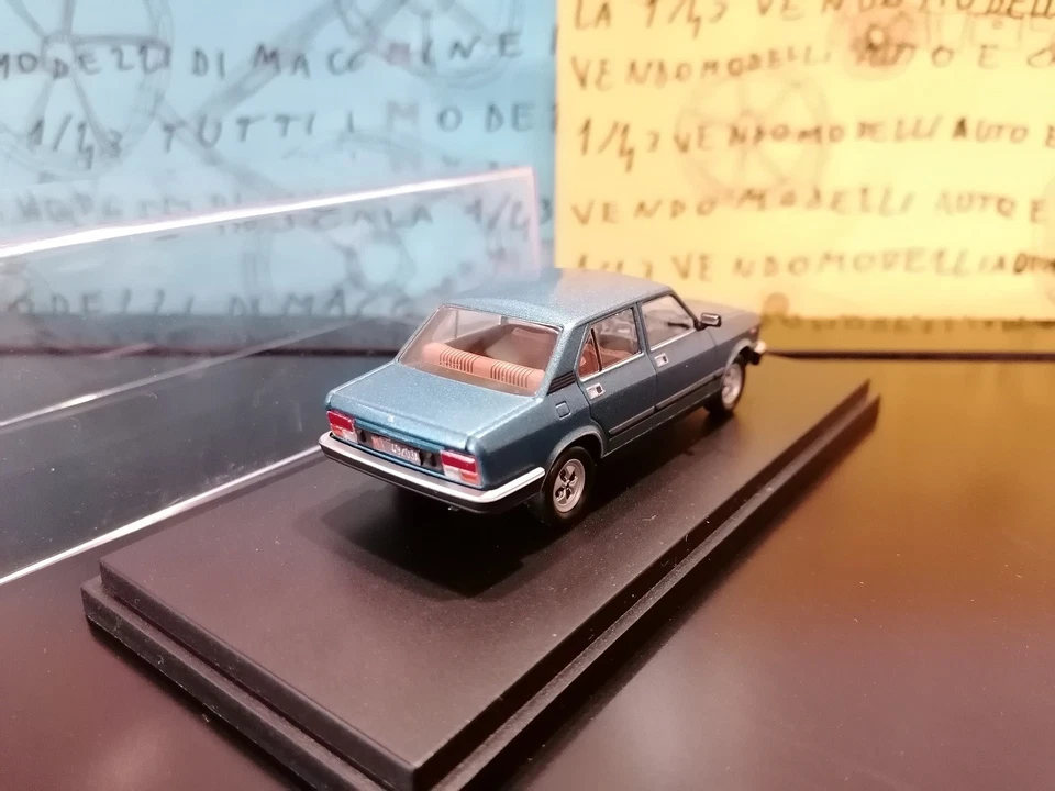 1/43 artigianale Fiat 132 2.0 1982 azzurro metallic azul - prof. repainted - Immagine 2 di 2