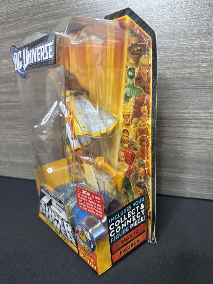 Vestido blanco Mattel DC Universe Classics 75 años de superpoder Mary Batson Foto 3 de 4