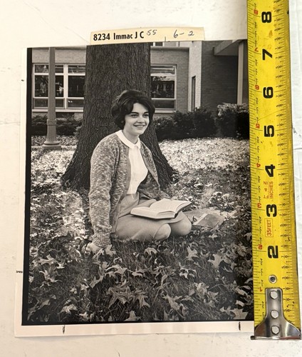 Foto De Colección Años 60 Niña Bajo Árbol Inmaculada Junior College Washington DC - Imagen 7 de 7
