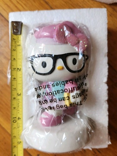 2012 Hello Kitty School Girl Moment Collection Porcelain Figure In Box - Picture 6 of 8