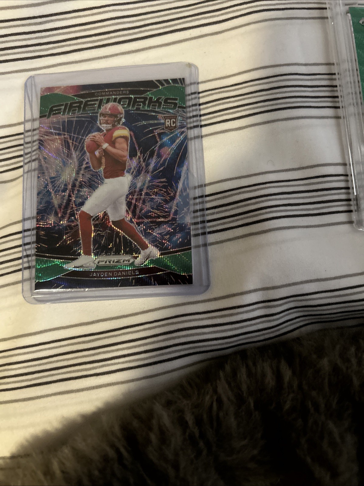 2024 Panini Prizm - Fireworks Jayden Daniels #24 Green Wave Prizm (RC)