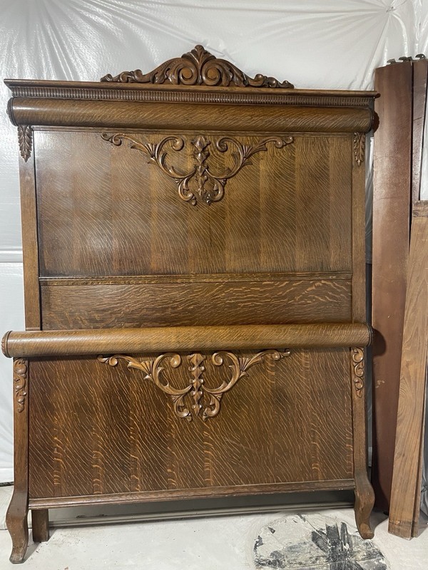 Early 1900’s Victorian Solid Sawn Tiger Oak Full Size Bed
