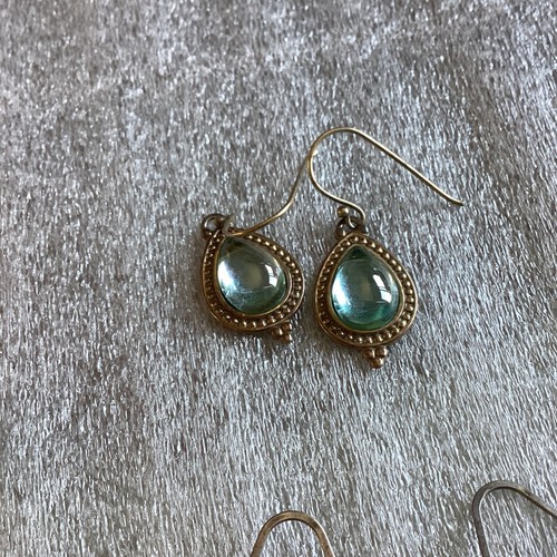 Vintage Lot of 4 Pairs Statement Earrings - Picture 5 of 5