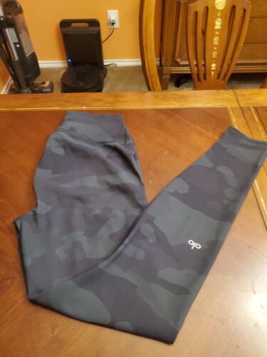 Legging Alo Yoga ALTA CINTURA ALTA CAMUFLAJE VAPOR - Negro Camuflaje Talla L