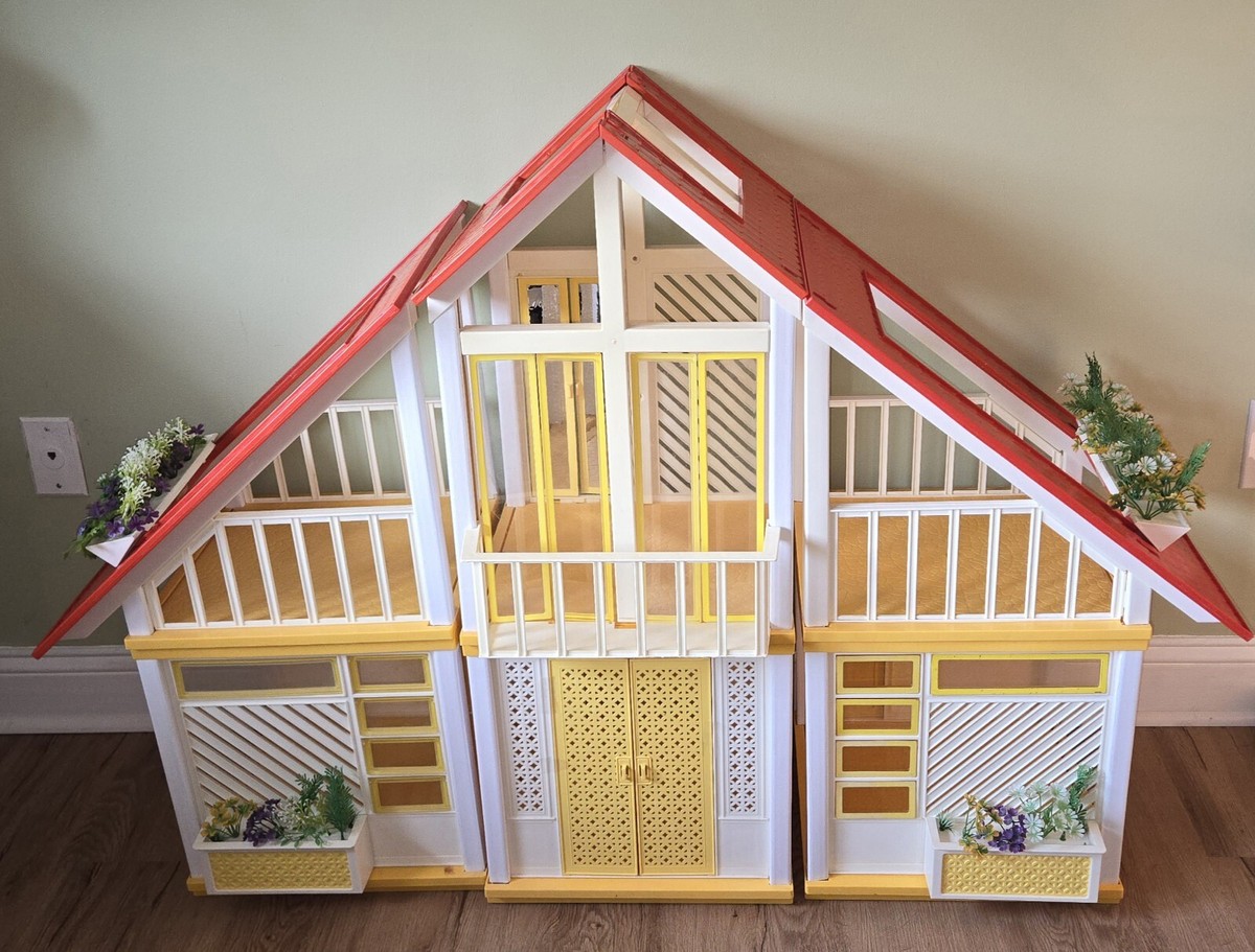 RARE COMPLETE, VINTAGE 1978 MATTEL BARBIE DREAM HOUSE A RARE COMPLETE, VINTAGE 1978 MATTEL BARBIE DREAM HOUSE A