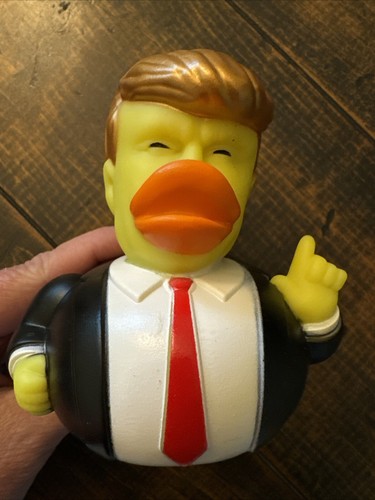 Donald Trump Pato de Goma para Jeep Ducking & Cruise Ducking EE. UU. Envío Rápido - Imagen 1 de 6