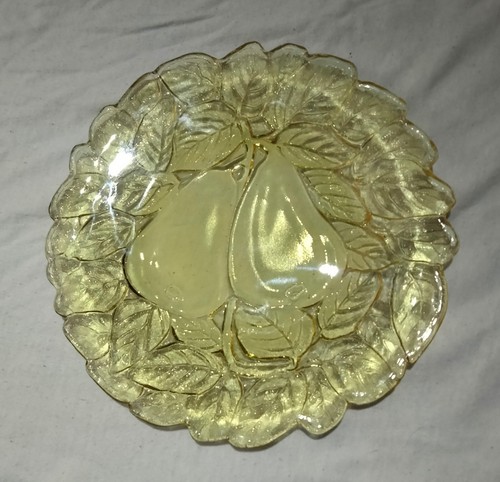 Vintage Glass Pear Plate / Dish "Yellow Mist" "Yellow Glass" - Picture 4 of 6