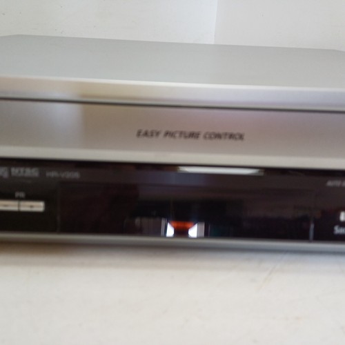 JVC HR-V205 Video-Recorder VCR TESTED VHS PAL NTSC-Playback PDC/VPS Easy Picture - Foto 5 di 12