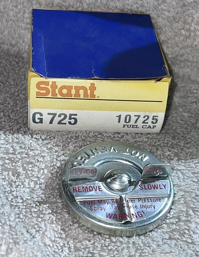 Stant Fuel Gas Cap P/N G725 Isuzu Chevrolet Dodge Plymouth VW 1968-1985 - Photo 1/2