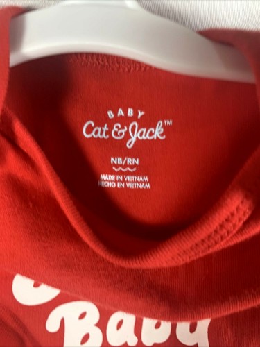 NEW CAT & JACK CHRISTMAS HOLIDAY RED SANTA BABY OUTFIT NB NEWBORN - Picture 3 of 6