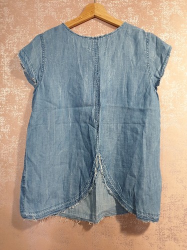 American Eagle Outfitters size small 8/10 thin blue denim / Lyocell T shirt - Picture 2 of 4