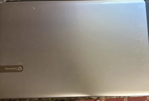 Gateway NE52204u Laptop AMD A4-5000 1.5GHz No HDD No Memory Non Working - Picture 1 of 8