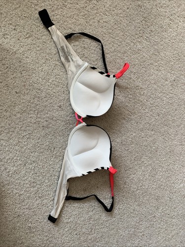 Victoria Secret Miraculous Plunge 36B White Bombshell Add 2 Cups Push Up Bra - Picture 8 of 9