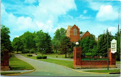 1970s OH Postcard Muskingum College Entrance New Concord Ohio Unposted - Picture 1 of 2
