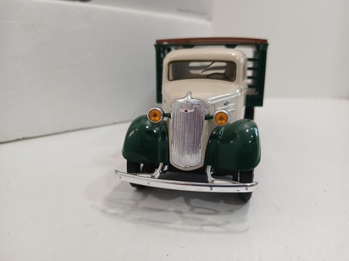 First Gear 1937 Chevrolet Full Stake Truck 1/30 Scale Diecast Model 19-0024 - Picture 2 of 13