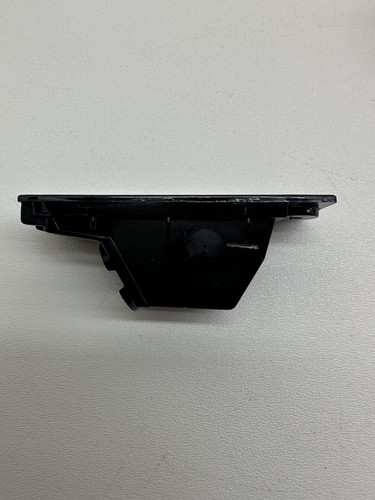 HYUNDAI TUCSON 2015-18 OFFSIDE RIGHT REAR NUMBER PLATE LIGHT LAMP OEM - Picture 3 of 6