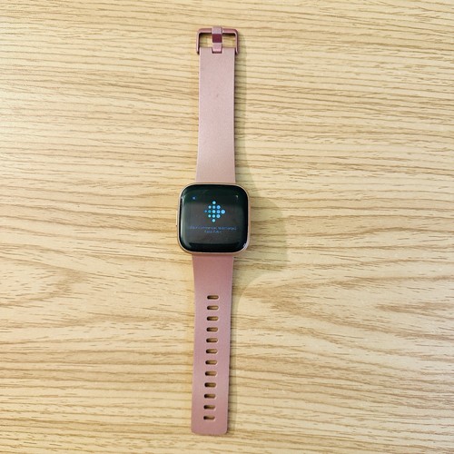 Fitbit Versa 2 Health & Fitness Smart Watch Copper Rose Pink Band FB507 Ex Bands - Photo 2 sur 7
