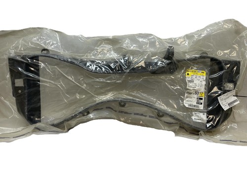 2016 CHEVY SILVERADO 1500 FRONT GRILLE BAFFLE AIR SHUTTER GM OEM 84073557 - NEW