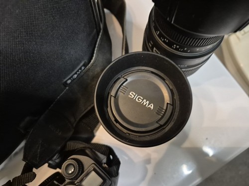Sigma SA-7N SLR Film Camera with 28-80mm Lens and 70-300mm lens, original bag - Picture 7 of 9
