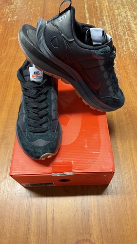 Nike Vaporwaffle x Sacai Black Uk 9  - Picture 2 of 9