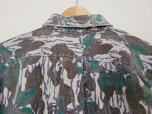 Vtg Mossy Oak Green Leaf Camo Hunting Shirt Sz 3XL USA Distressed FLAWS 90s 80s - Picture 3 of 21