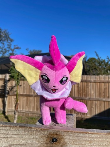 Pokémon de peluche personalizados Shiny Vaporeon - Imagen 2 de 5