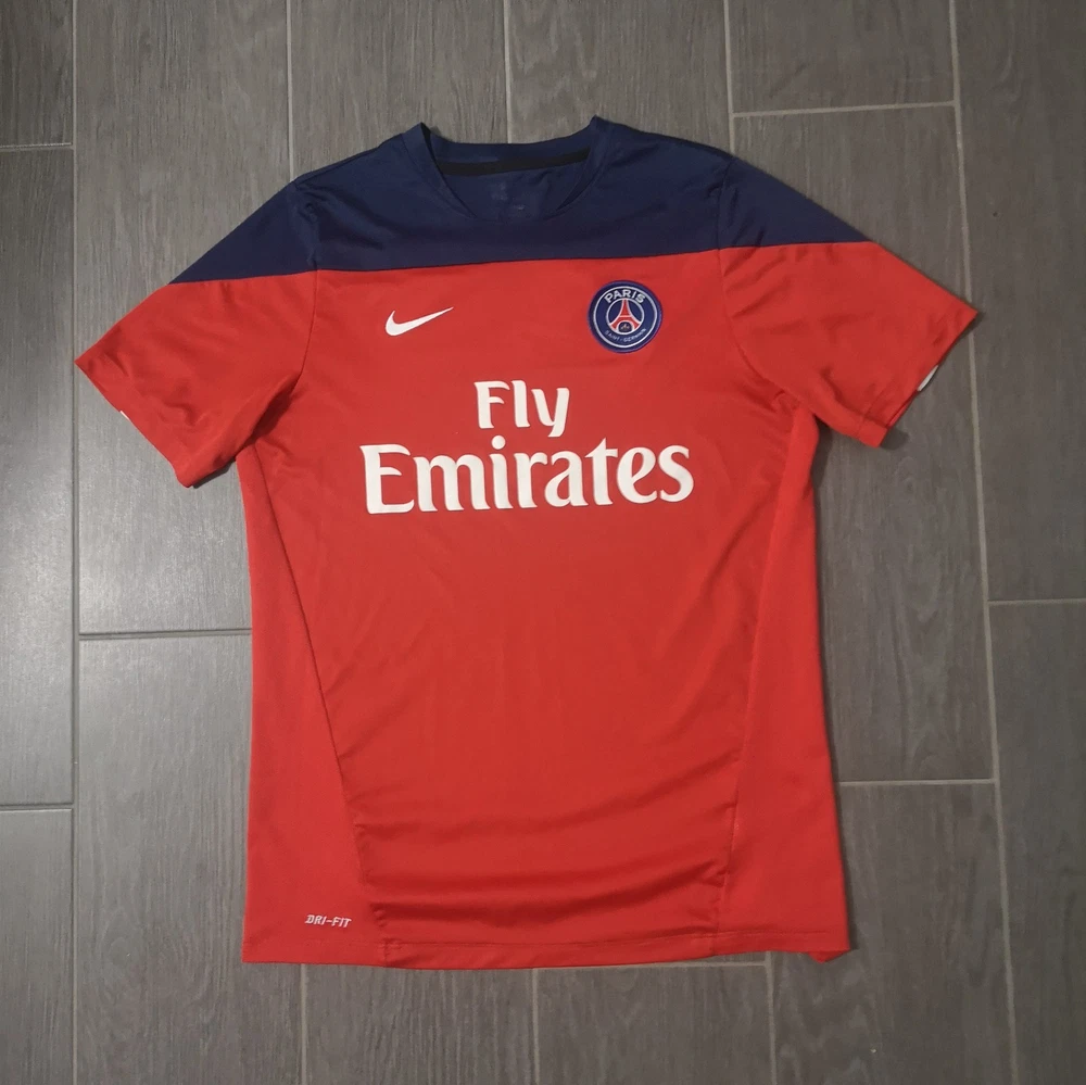 PSG Paris Saint Germain Trikot Größe: M  2013/14 Fußball Streatwear Sport Fans