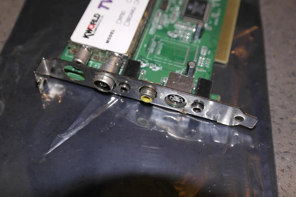 Conexant Fusion 878A TV Tuner Composite S-video Capture PCI Card - Image 2 of 3