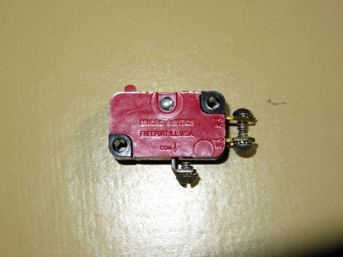 MICRO INTERRUPTOR MICROSWITCH 250VAC-15A   LOTE A - Afbeelding 1 van 2