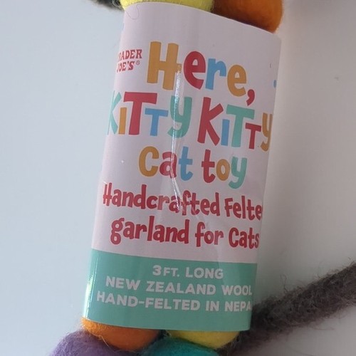 NEW Trader Joe’s Here Kitty Kitty Felted Garland Cat Toy - Picture 2 of 4