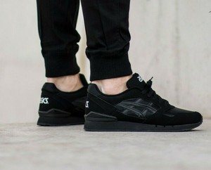 Asics Gel Atlantis Black White Men's Trainers Size Uk 7,7.5,8.5,9