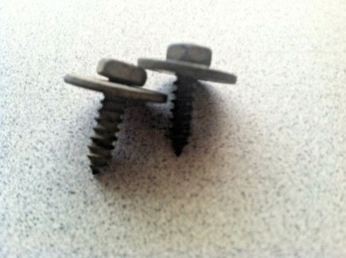 2004-2008 BMW 750Li E66 ~ 2 FRONT WHEEL HOUSE SCREWS ~ OEM PART - Picture 2 of 3