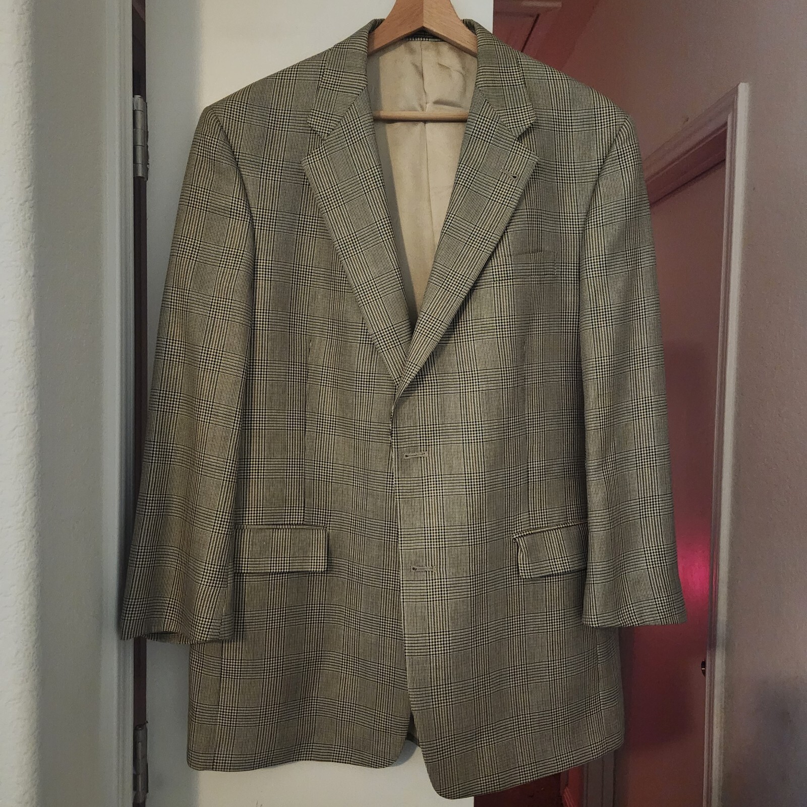Picture 2 of 8