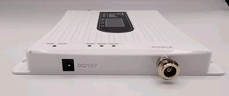Mobile Cell Phone Signal Booster 4G Cellular Repeater 900/2100/2600MHz - Image 4 of 4