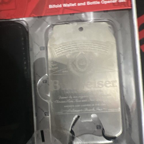 Budweiser Herren faltbare Geldbörse & Flaschenöffner Geschenkset für Brauerei-Enthusiasten - Bild 3 von 4