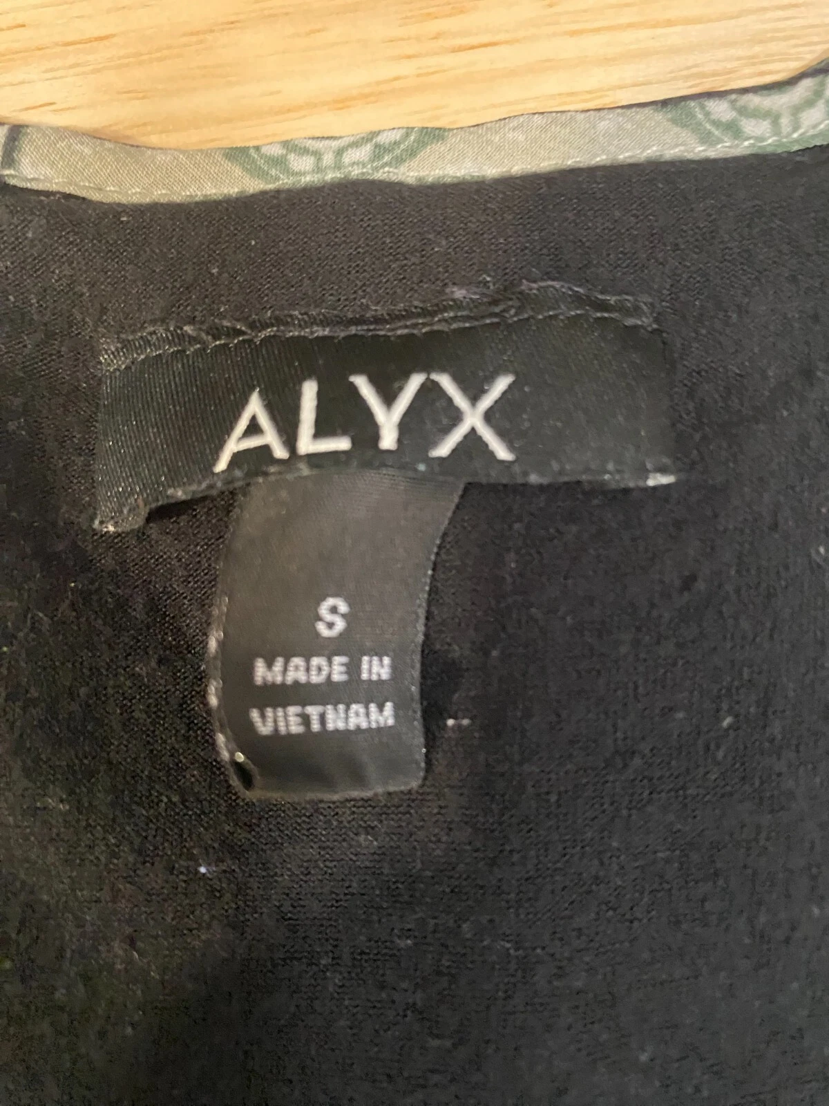 Top donna ALYX piccolo manica 3 4 spalle fredde a strati spacco davanti chiffon