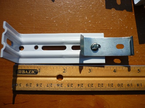(6) Vertical Blind L Brackets with 2-7/8" C Clips for Vertical Blinds - Picture 2 of 4