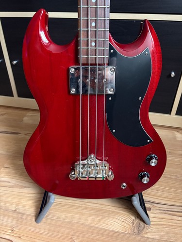 Bajo eléctrico Epiphone EB-3 Cherry bajo eléctrico, escala corta - Imagen 2 de 7