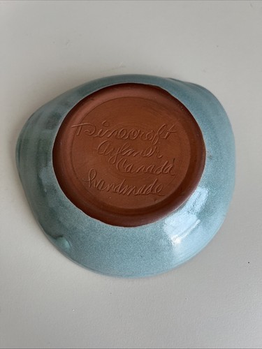 Vintage Canadian Pinecroft Pottery Bowl - Picture 3 of 5