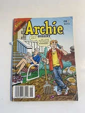 ARCHIE COMICS DIGEST (2008) #246 Landscaping edition